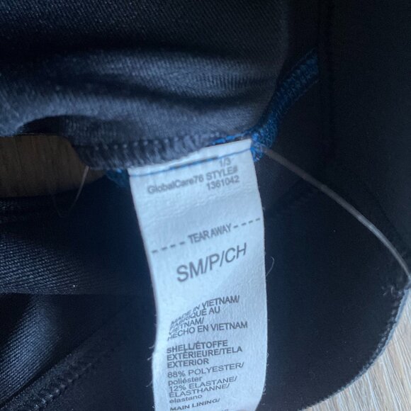 Under Armour Sports Bra - Picture 4 of 4